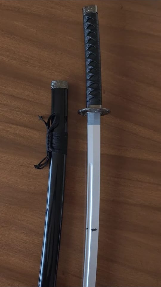 Detalle del labrado de la tsuba